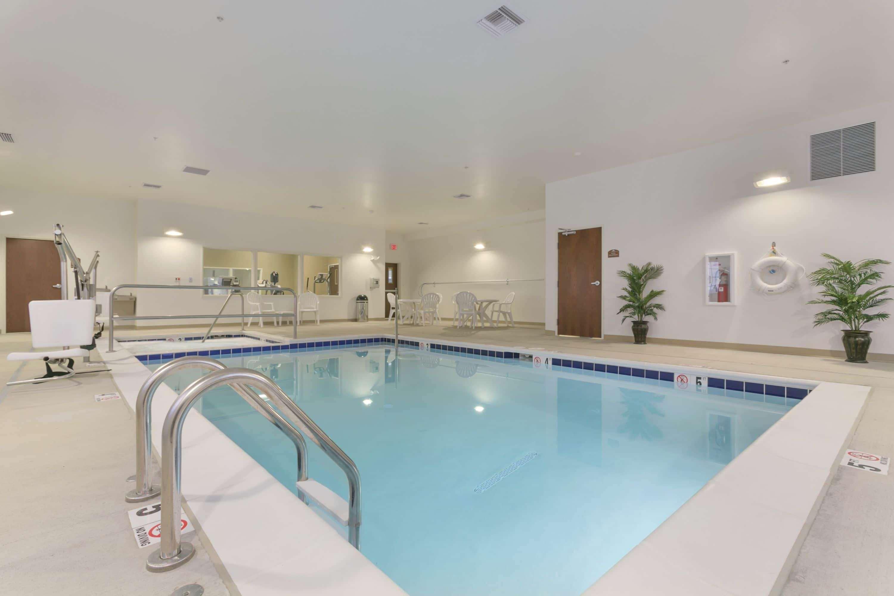 Microtel Inn & Suites By Wyndham Minot Buitenkant foto